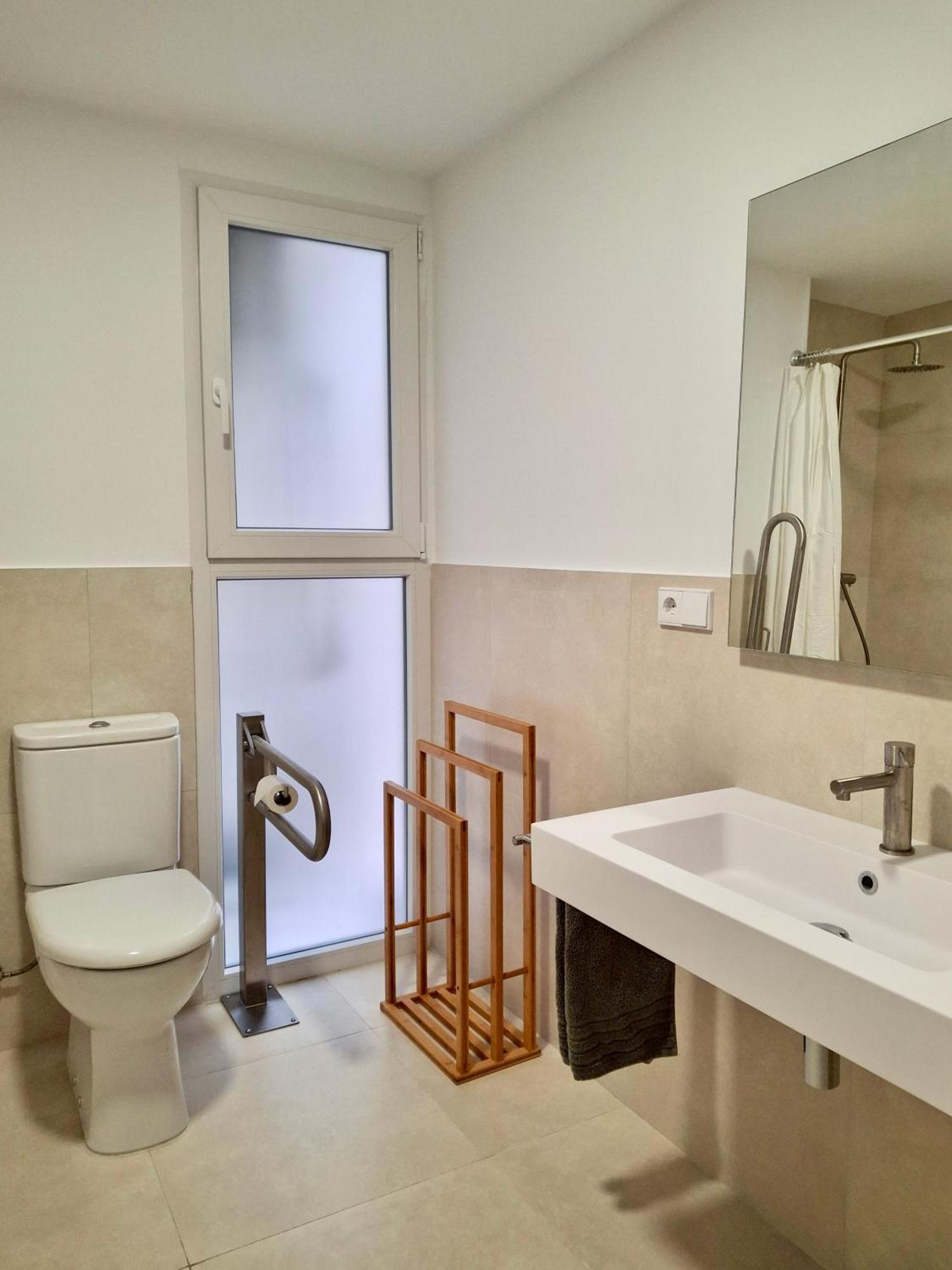 Bonito Apartamento De 2 Habitaciones Cerca De La Estacion Joaquin Sorolla فالنسيا المظهر الخارجي الصورة